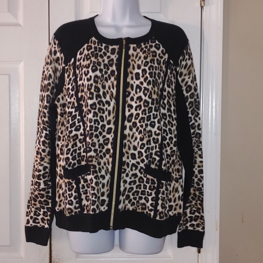 Zenergy Golf by Chico's Leopard animal print zipper front cardigan  Sz 2 (L)
